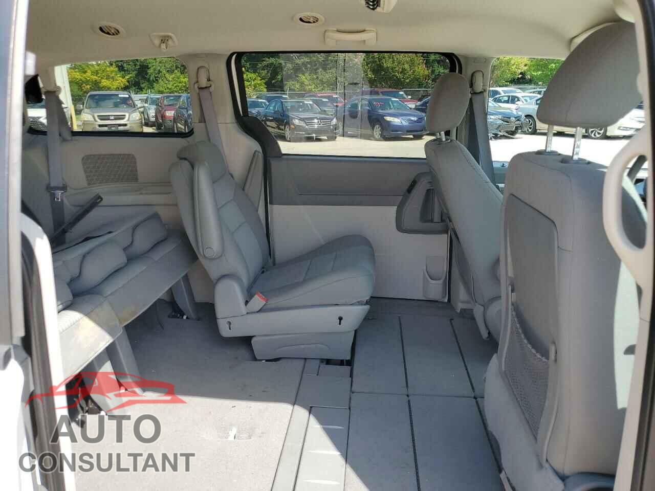 DODGE CARAVAN 2010 - 2D4RN4DE1AR100141