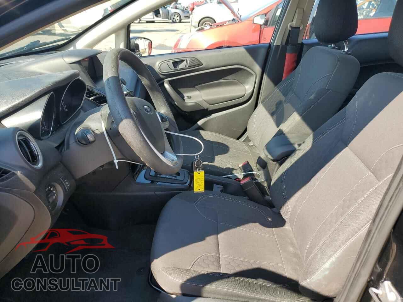 FORD FIESTA 2017 - 3FADP4EJ5HM130957