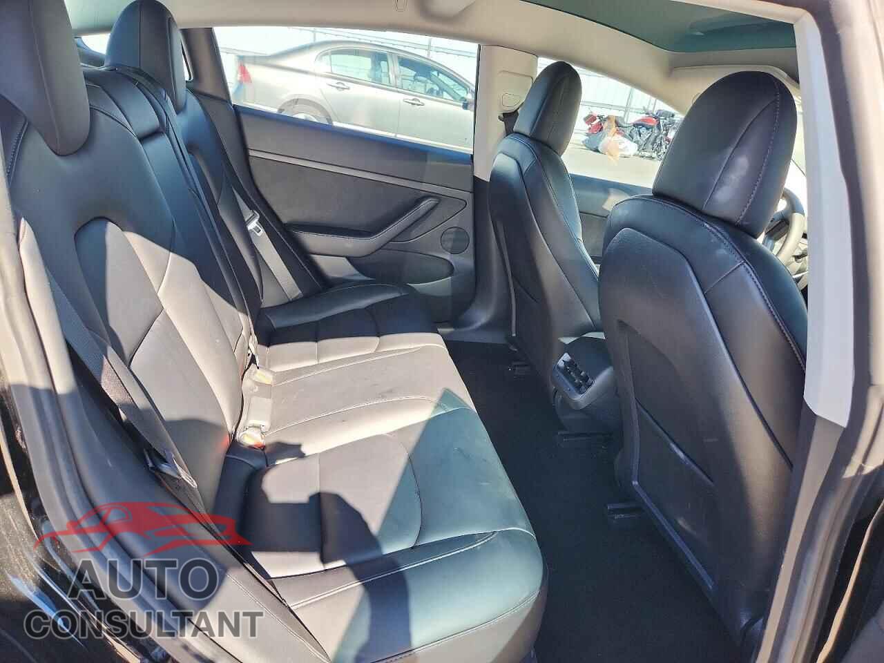 TESLA MODEL 3 2021 - 5YJ3E1EB6MF980114