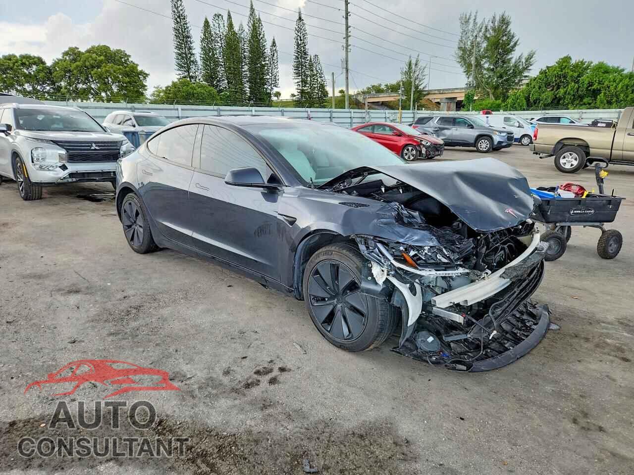 TESLA MODEL 3 2025 - 5YJ3E1EA7SF940337