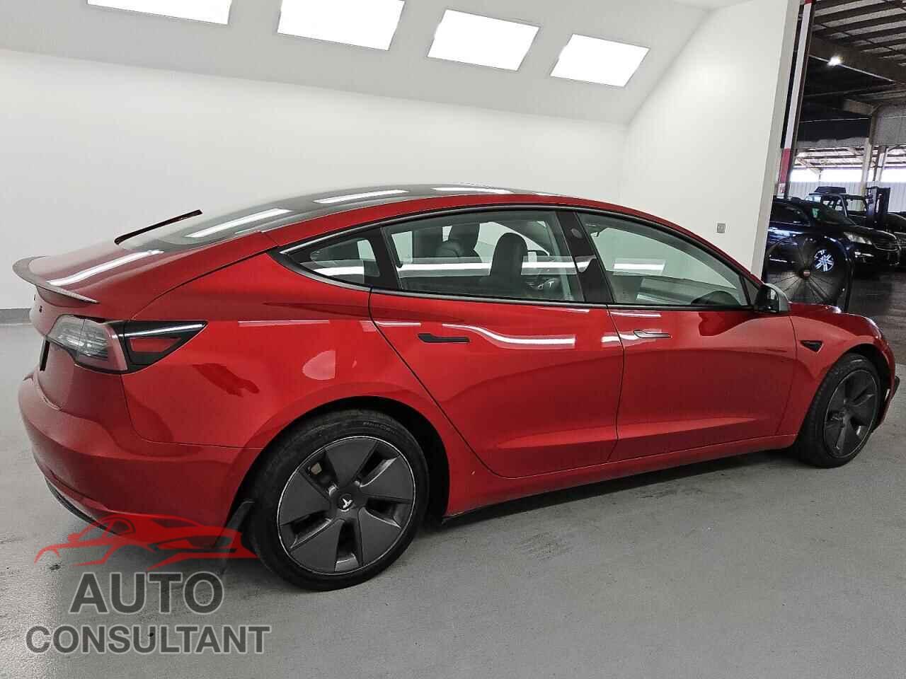 TESLA MODEL 3 2021 - 5YJ3E1EA5MF047537