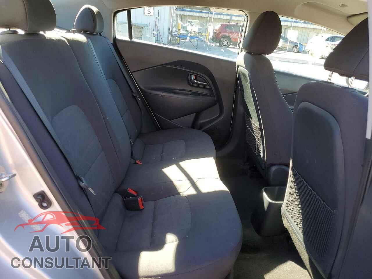 KIA RIO 2017 - KNADM4A33H6048281