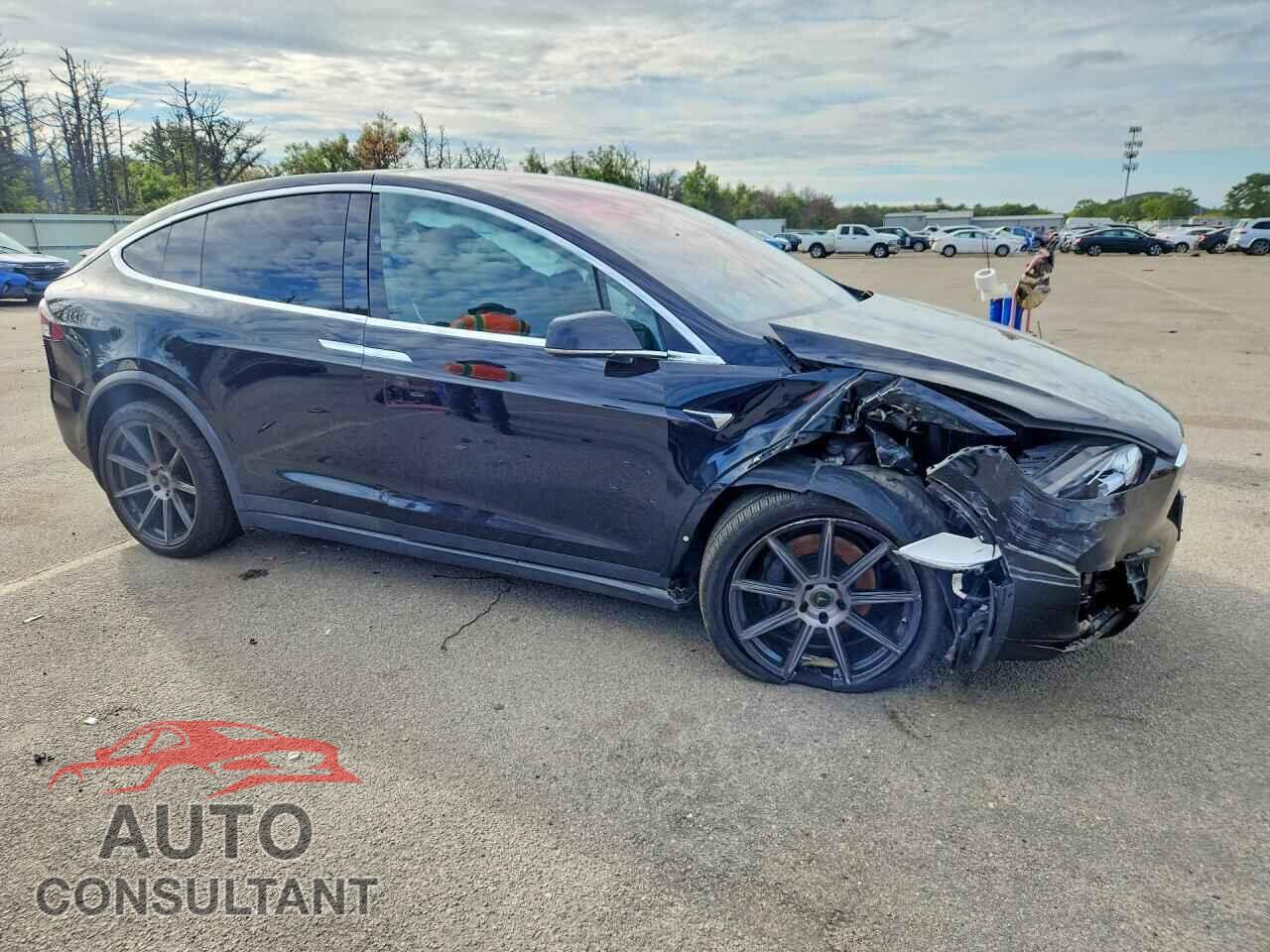 TESLA MODEL X 2018 - 5YJXCDE2XJF112251
