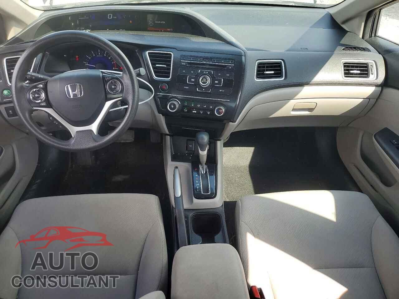 HONDA CIVIC 2013 - 2HGFB2F58DH572293