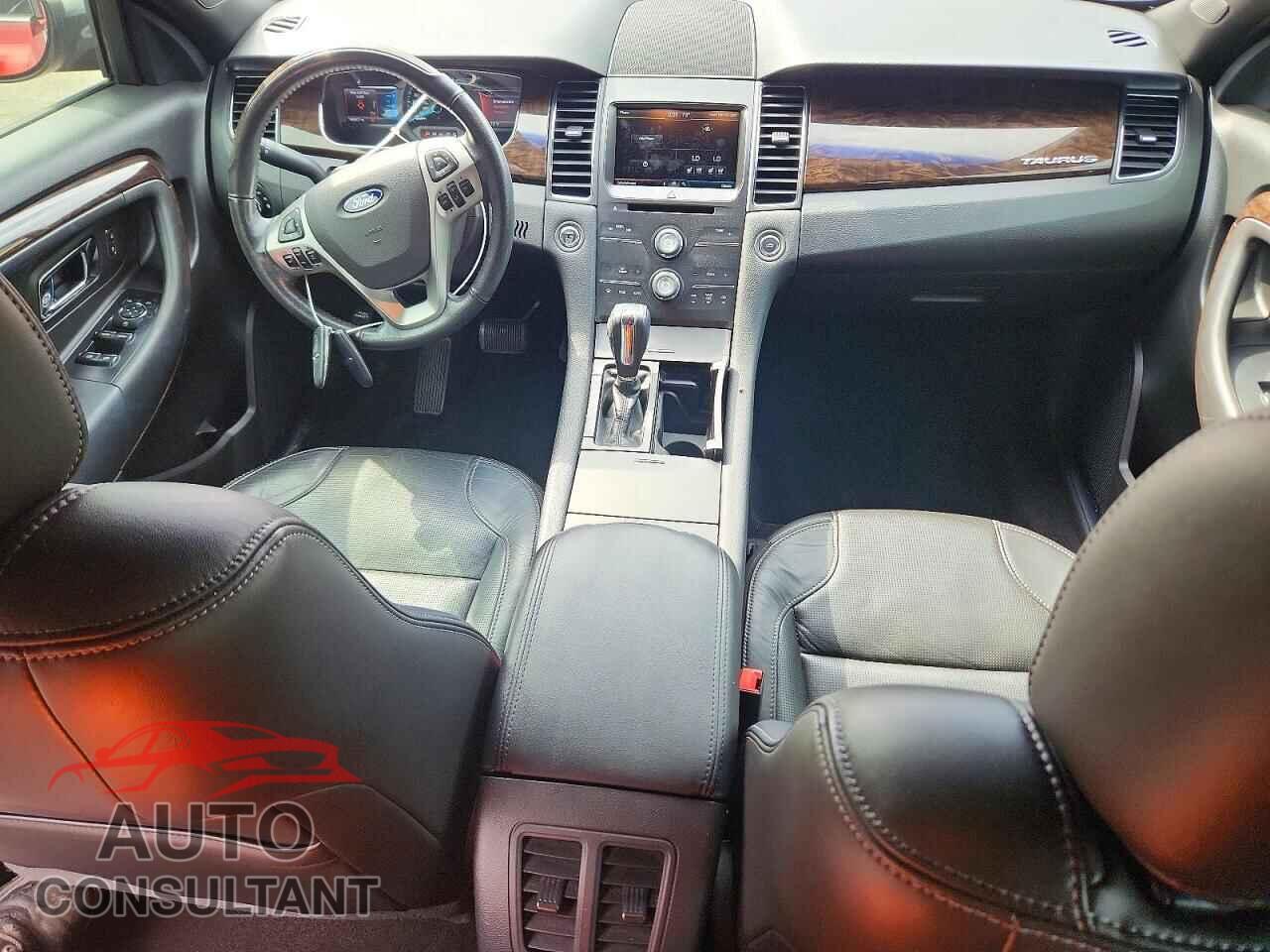 FORD TAURUS 2015 - 1FAHP2F85FG192027