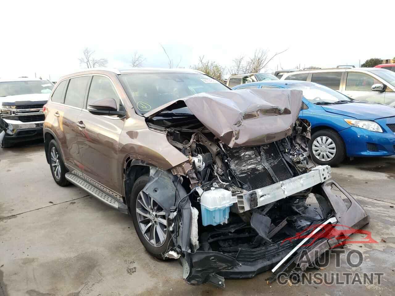 TOYOTA HIGHLANDER 2017 - 5TDKZRFH1HS208784