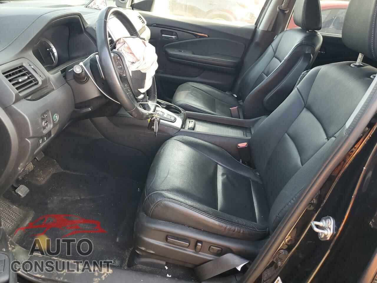 HONDA PILOT 2017 - 5FNYF6H95HB033497