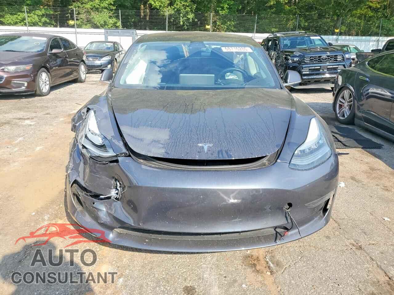 TESLA MODEL 3 2018 - 5YJ3E1EB3JF089709
