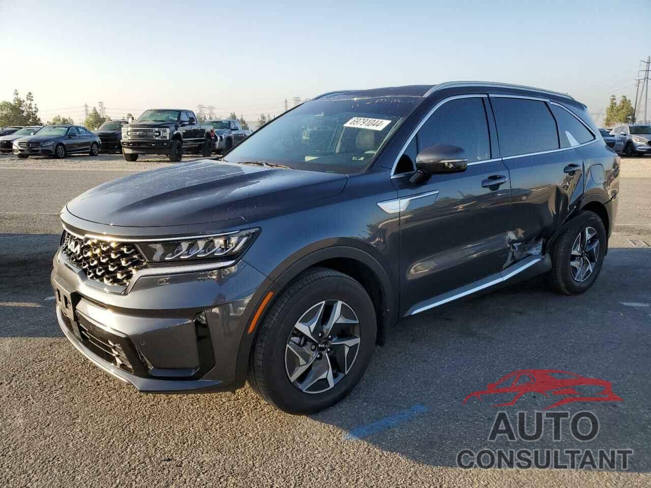 KIA SORENTO 2023 - KNDRH4LG7P5176654