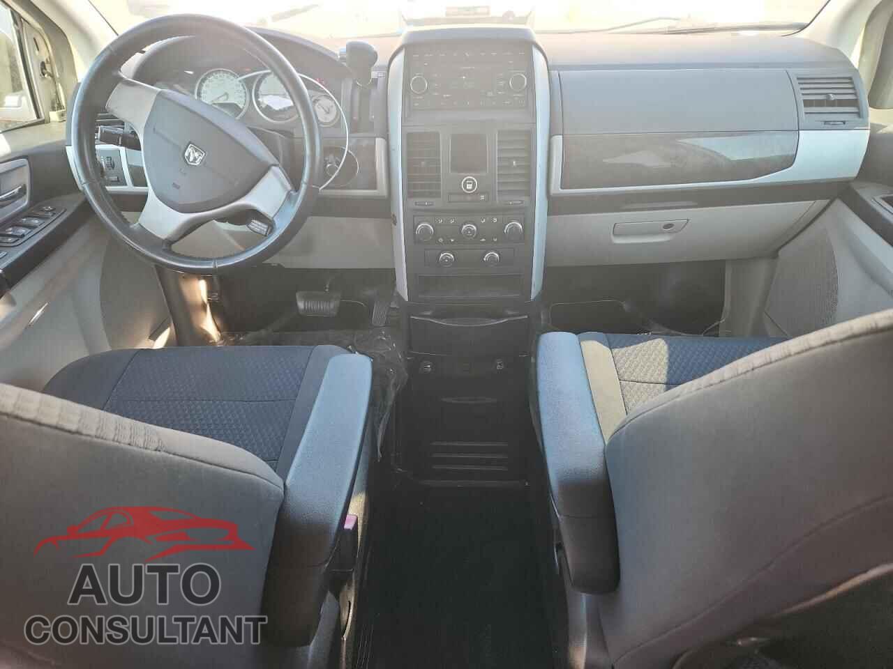 DODGE CARAVAN 2010 - 2D4RN5D16AR215711