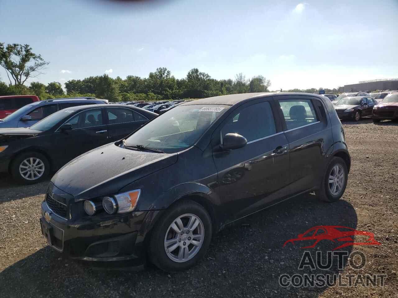 CHEVROLET SONIC 2014 - 1G1JC6SHXE4108751
