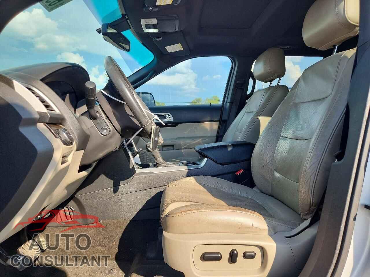 FORD EXPLORER 2011 - 1FMHK7F84BGA78659