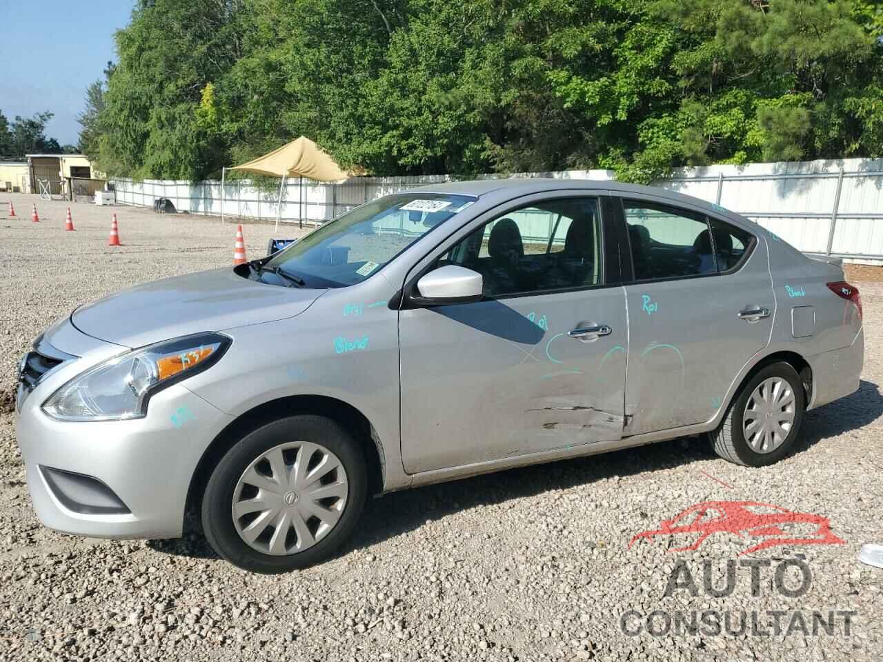 NISSAN VERSA 2017 - 3N1CN7AP9HL851654