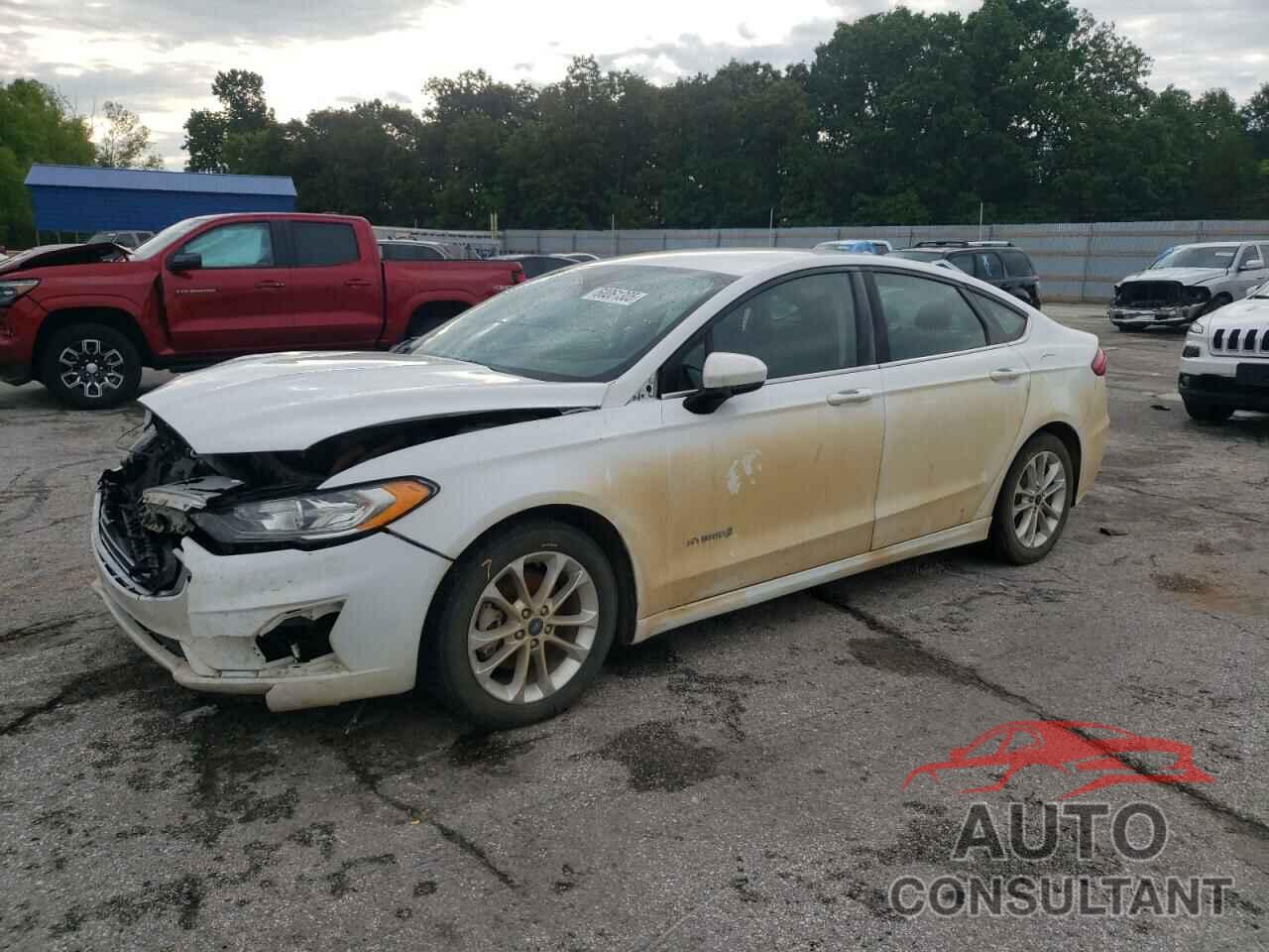 FORD FUSION 2019 - 3FA6P0LU6KR205979