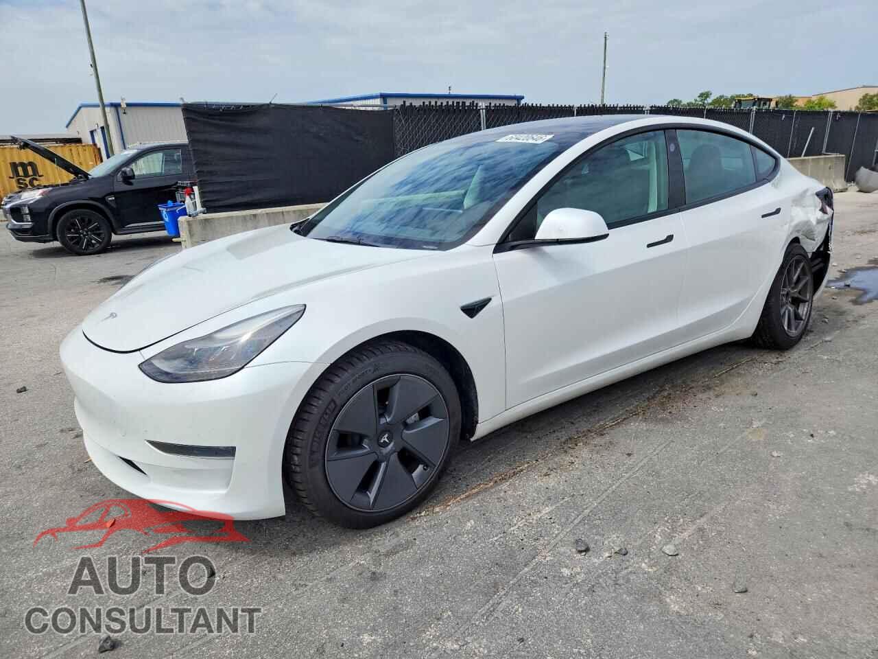 TESLA MODEL 3 2023 - 5YJ3E1EA1PF490367