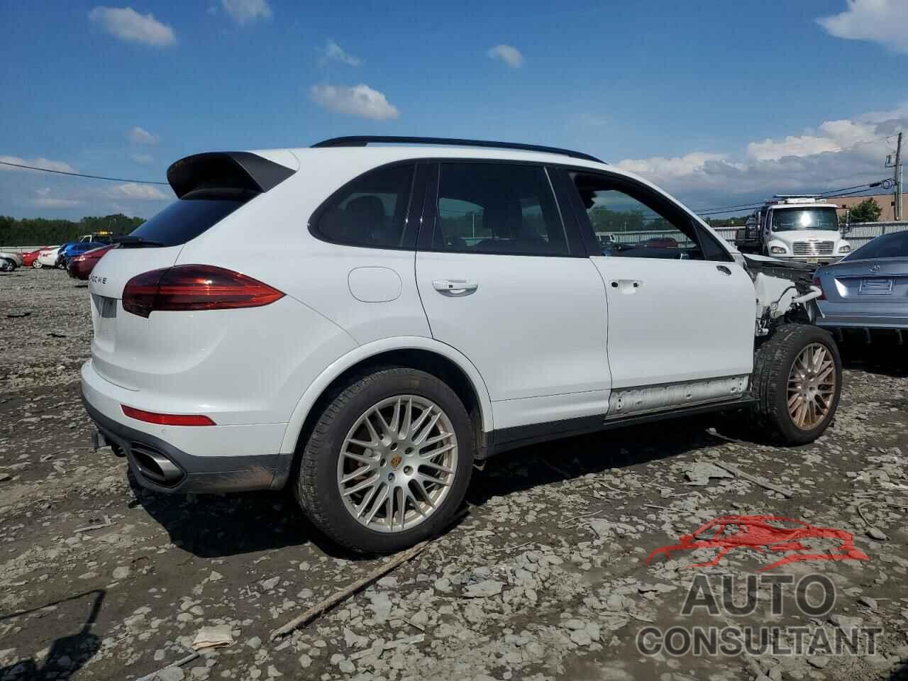 PORSCHE CAYENNE 2017 - WP1AA2A23HKA80342