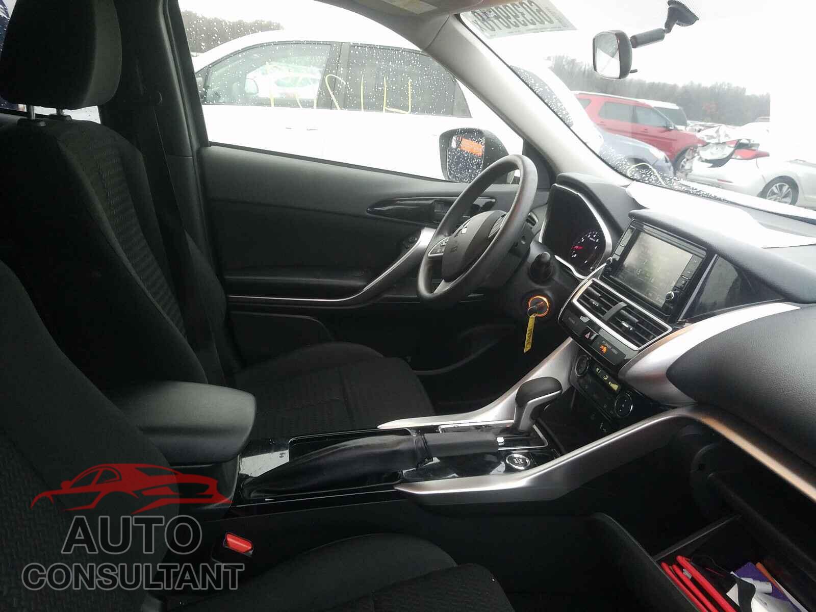 MITSUBISHI ECLIPSE 2019 - JA4AT3AA9KZ029025