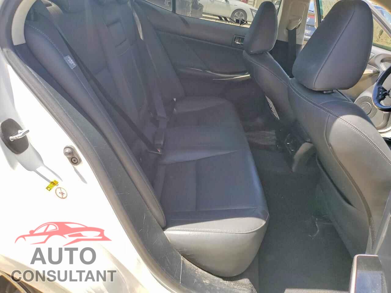 LEXUS IS 2016 - JTHBA1D26G5024788