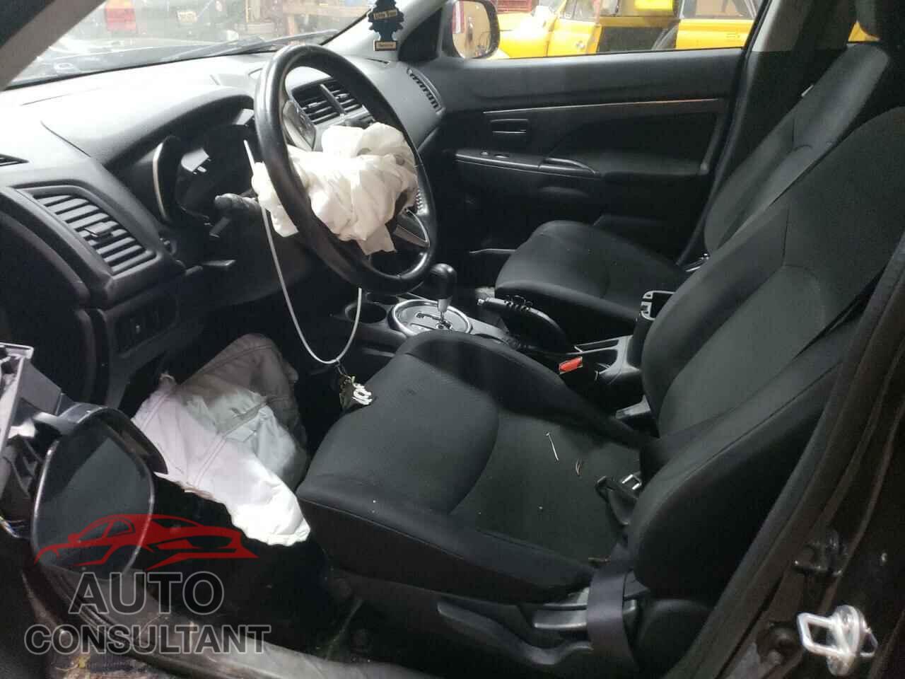 MITSUBISHI OUTLANDER 2015 - 4A4AP3AU5FE006111