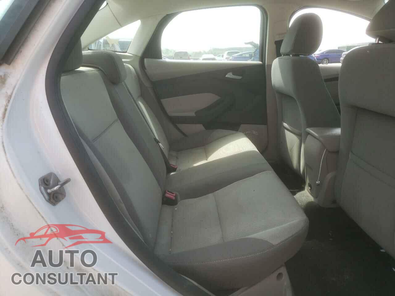 FORD FOCUS 2013 - 1FADP3F2XDL330858