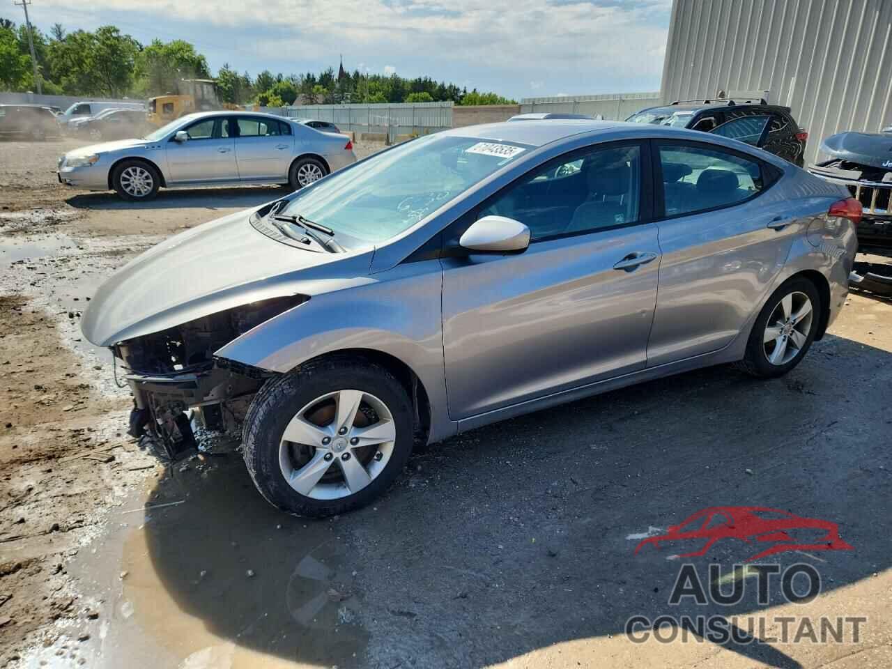 HYUNDAI ELANTRA 2013 - KMHDH4AE8DU931433