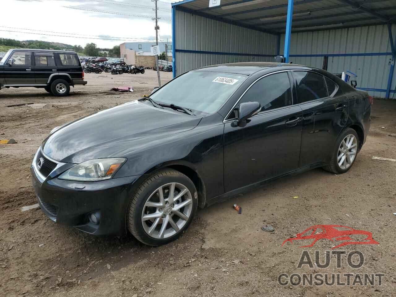 LEXUS IS 2011 - JTHCF5C27B2035193
