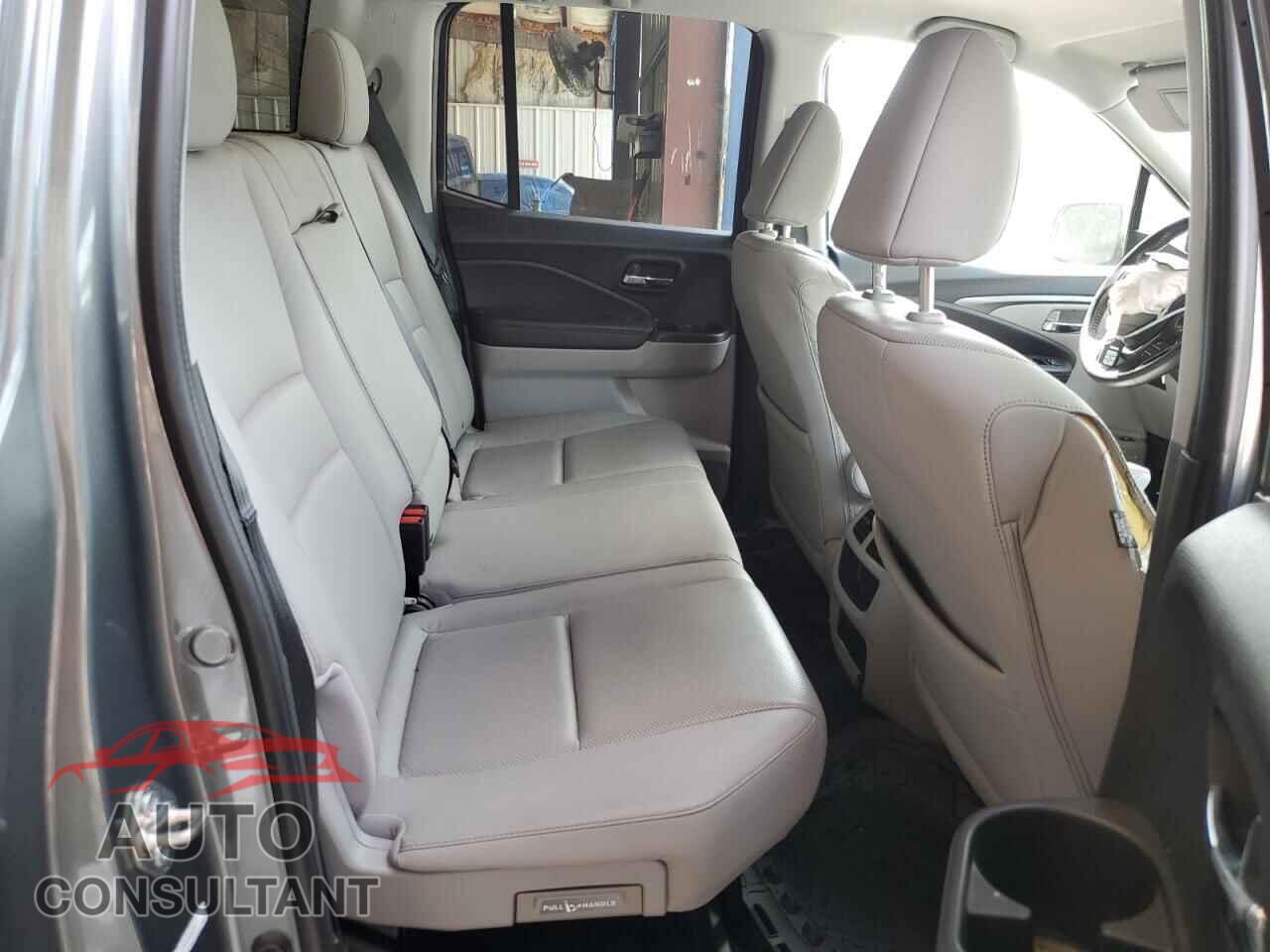 HONDA RIDGELINE 2017 - 5FPYK2F62HB005791