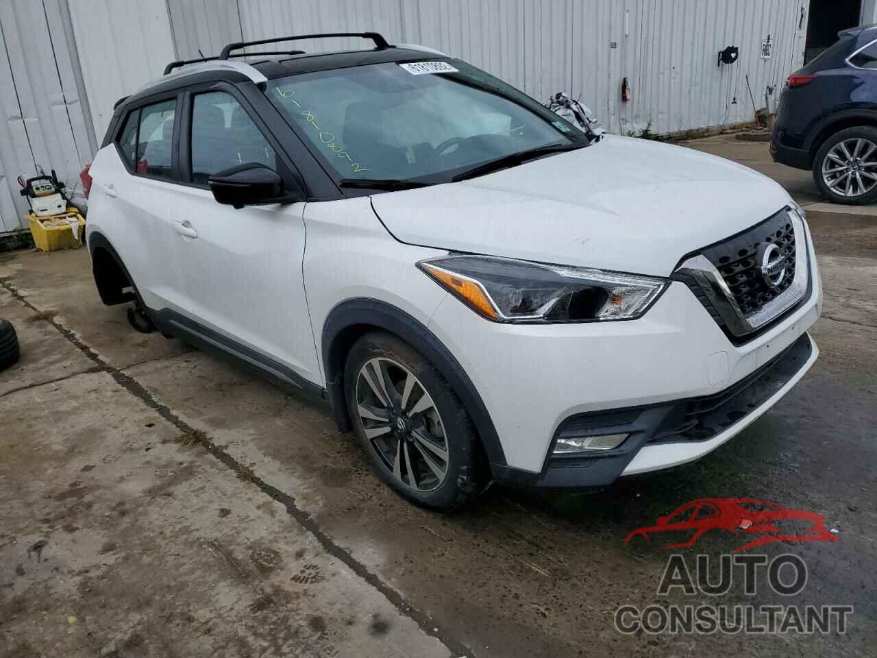 NISSAN KICKS 2018 - 3N1CP5CU9JL510178