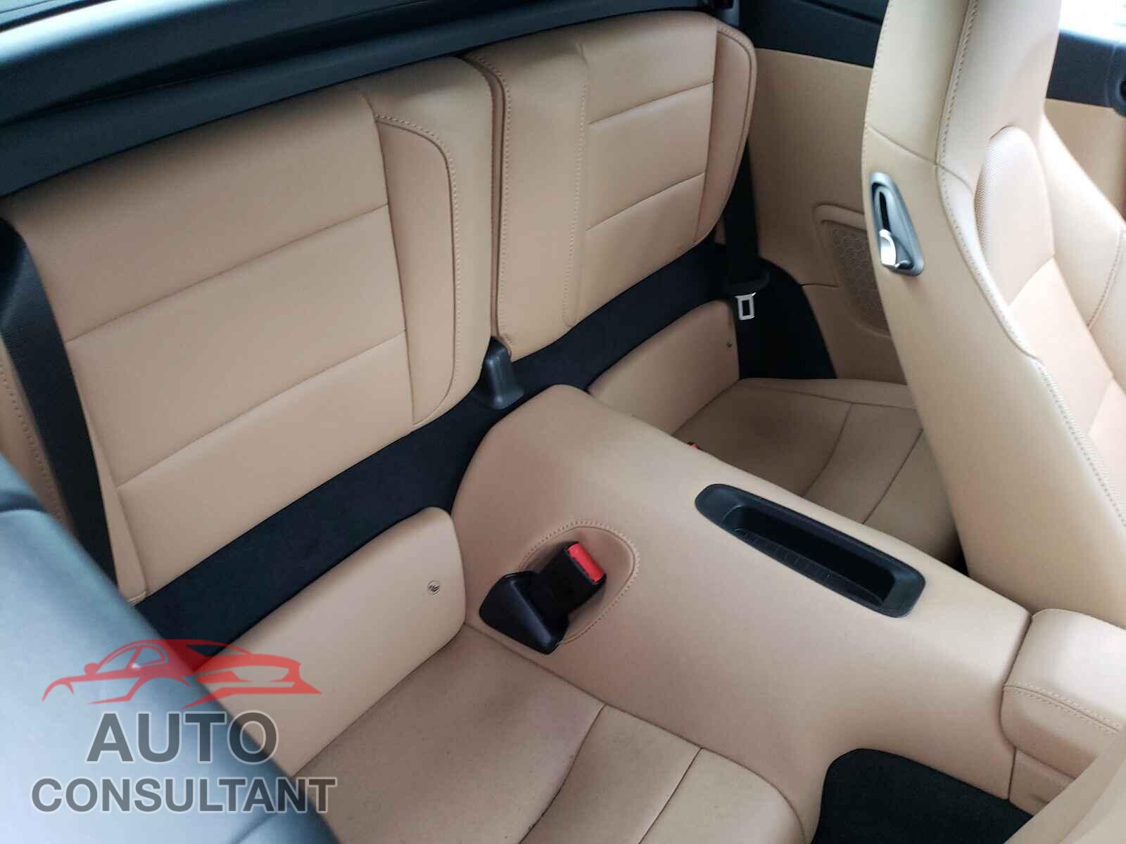 PORSCHE 911 2018 - WP0CB2A98JS147785