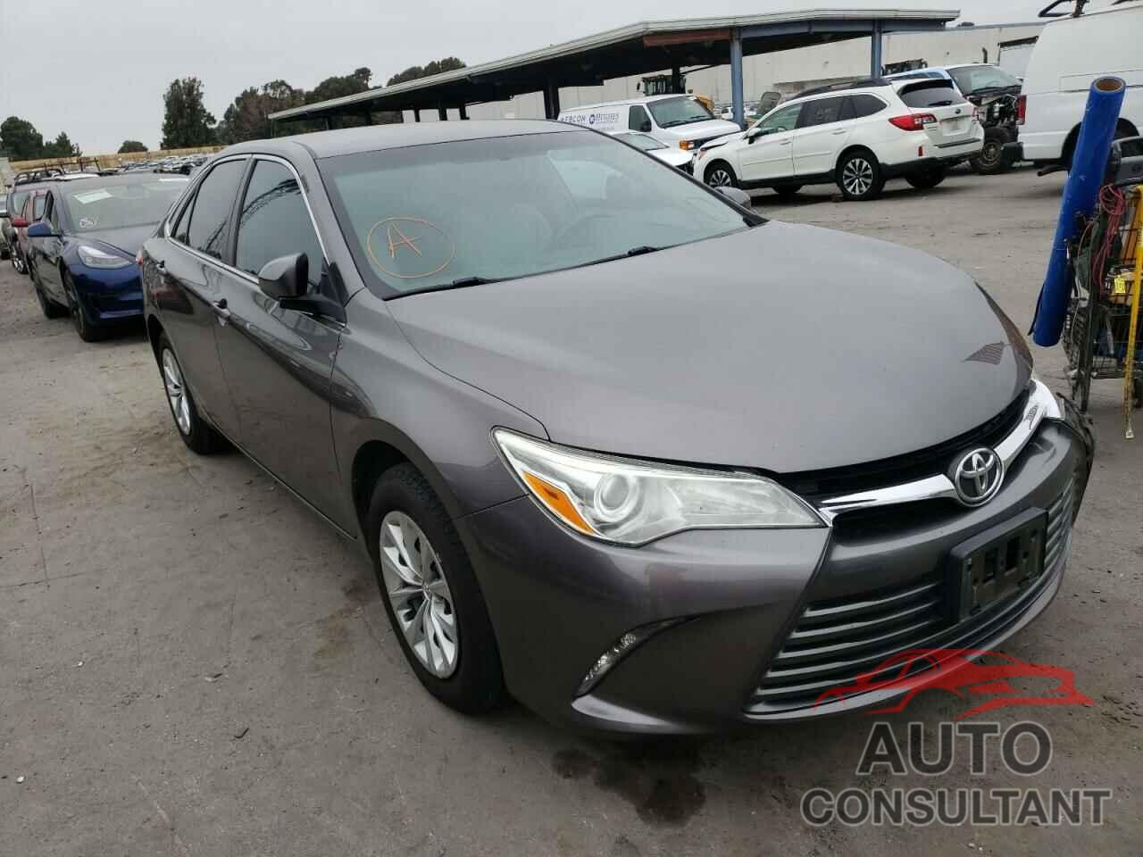 TOYOTA CAMRY 2016 - 4T4BF1FKXGR579122