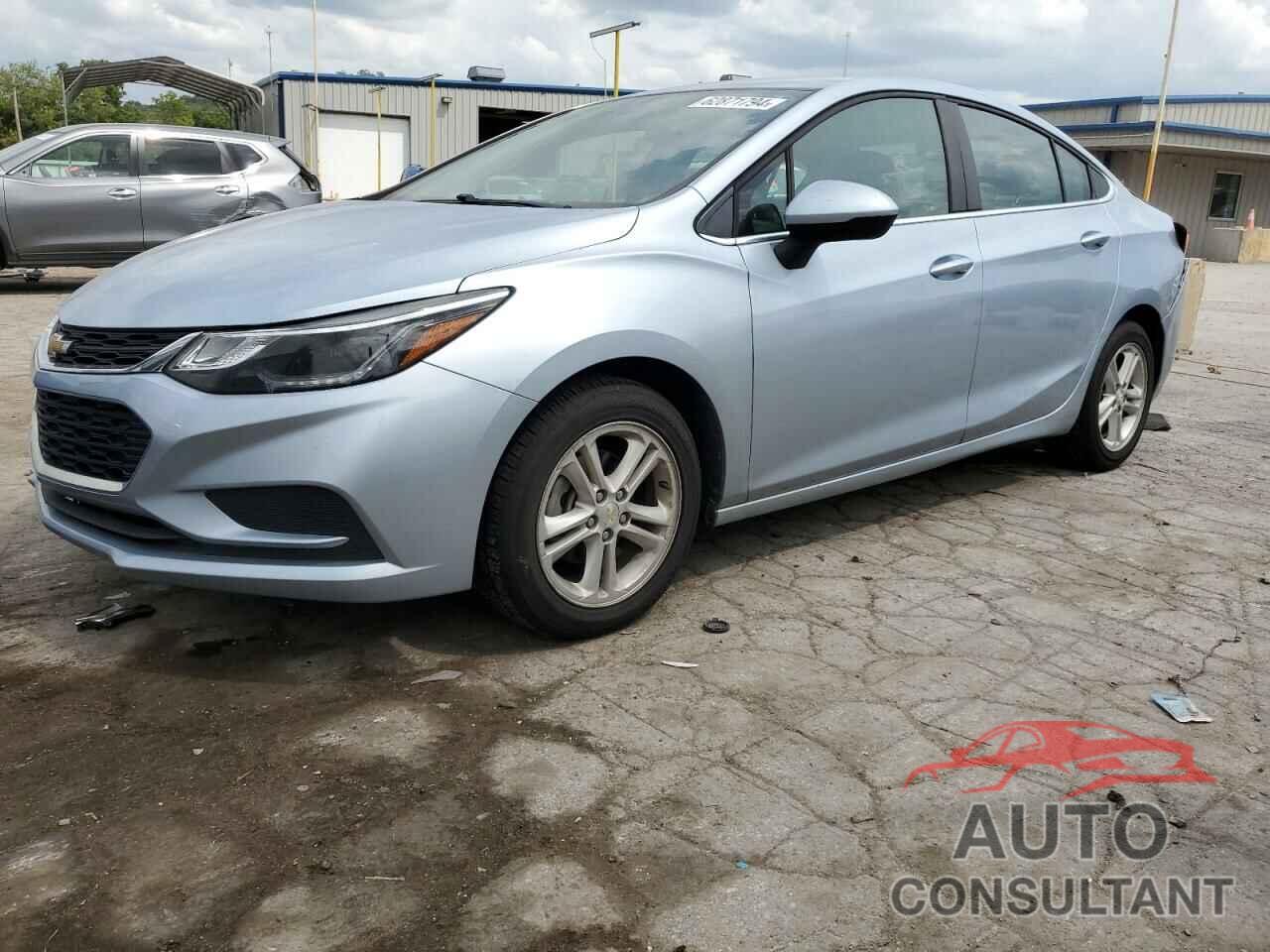 CHEVROLET CRUZE 2018 - 1G1BE5SM1J7173955