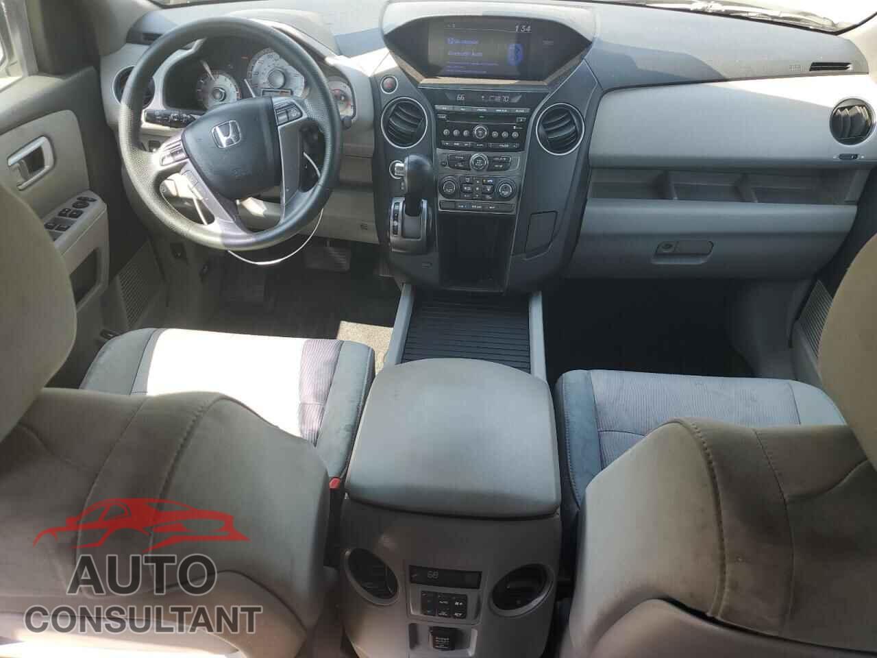 HONDA PILOT 2013 - 5FNYF4H45DB014094