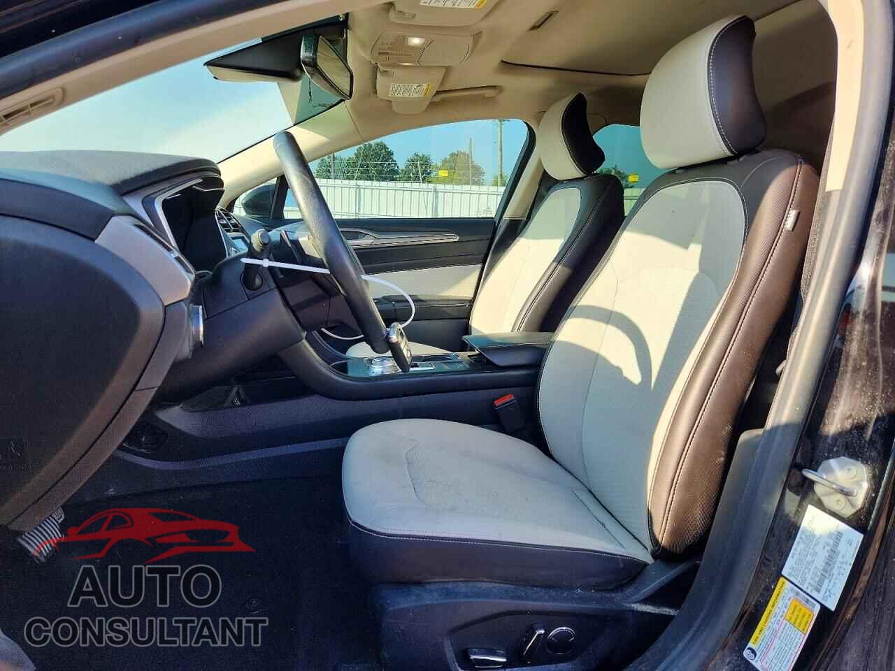 FORD FUSION 2019 - 3FA6P0HD3KR232002