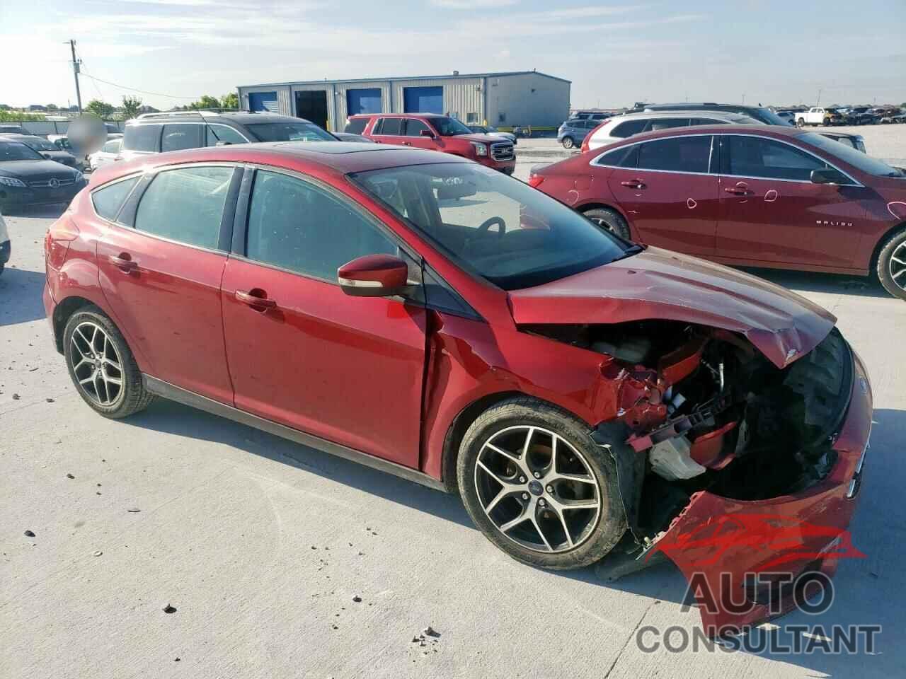 FORD FOCUS 2017 - 1FADP3M28HL210422