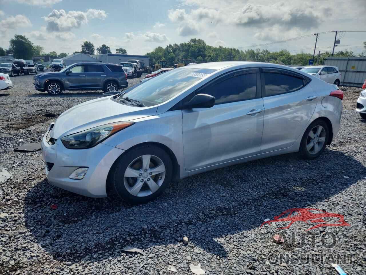HYUNDAI ELANTRA 2013 - KMHDH4AE8DU546731