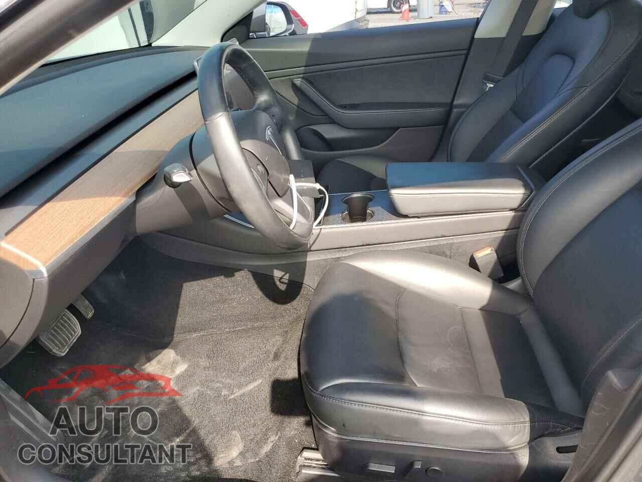 TESLA MODEL 3 2019 - 5YJ3E1EAXKF190948