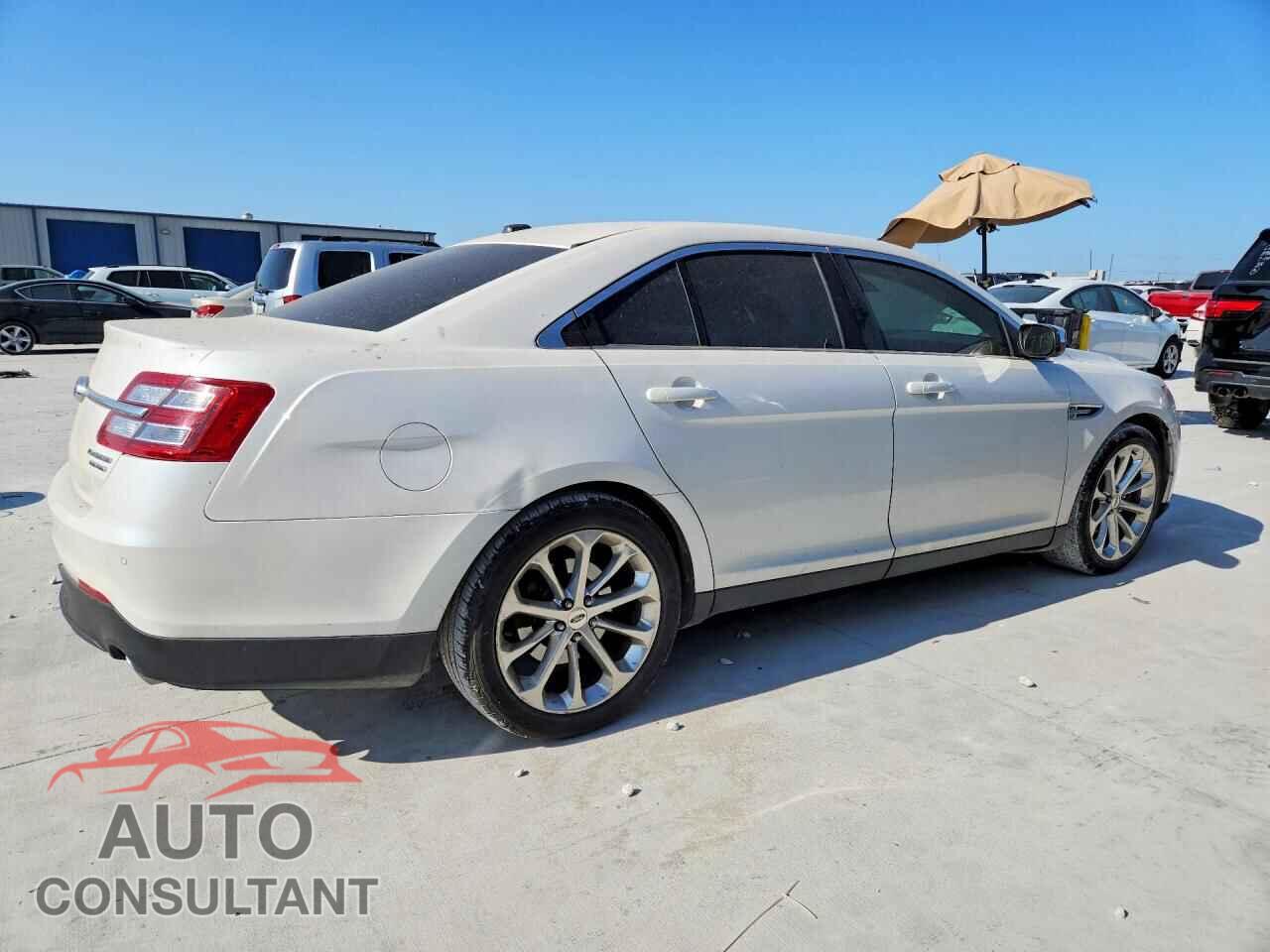 FORD TAURUS 2015 - 1FAHP2F88FG209161