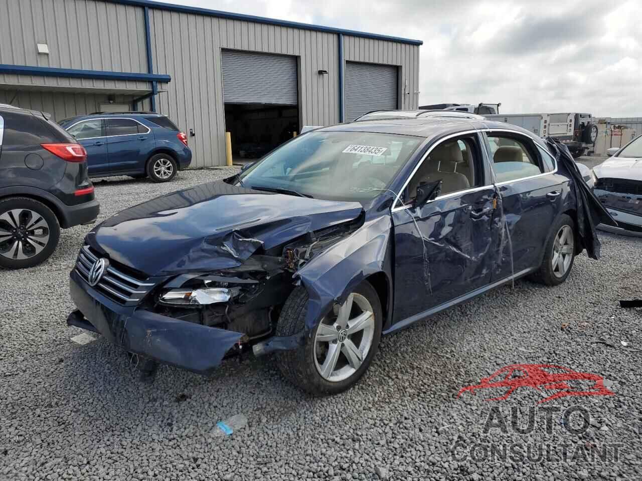 VOLKSWAGEN PASSAT 2012 - 1VWBH7A32CC018499