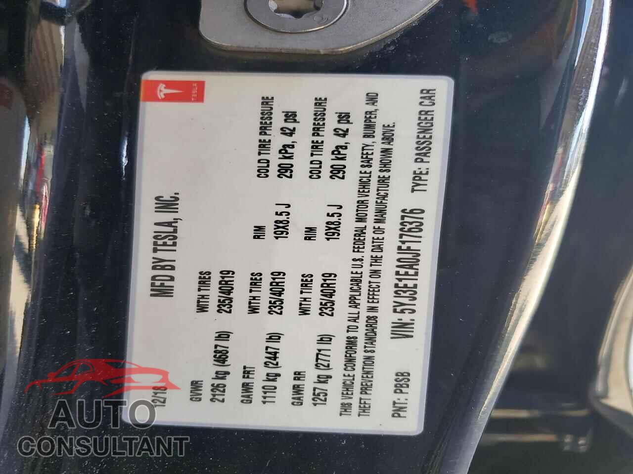 TESLA MODEL 3 2018 - 5YJ3E1EA0JF176376