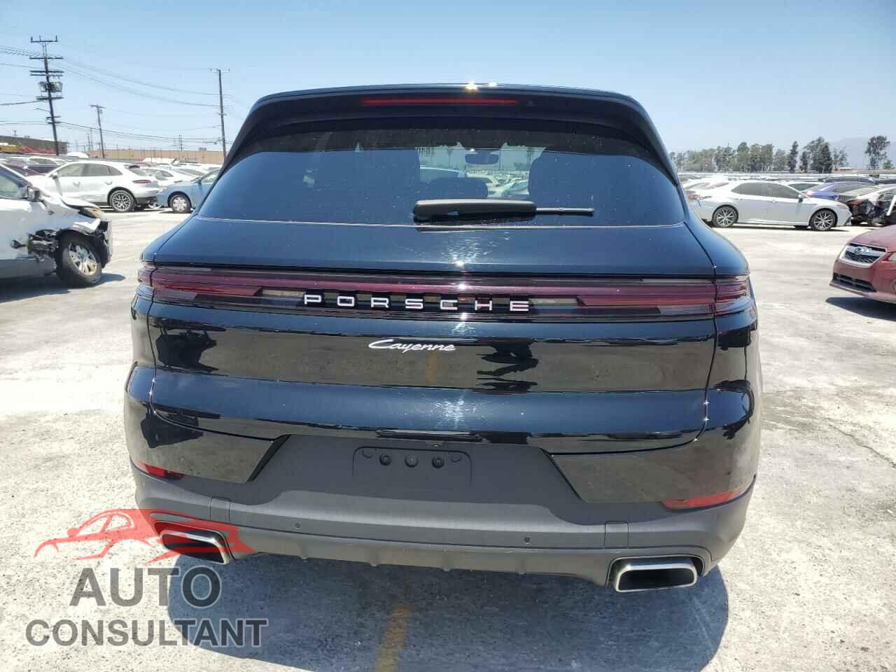 PORSCHE CAYENNE 2024 - WP1AA2AY8RDA12225