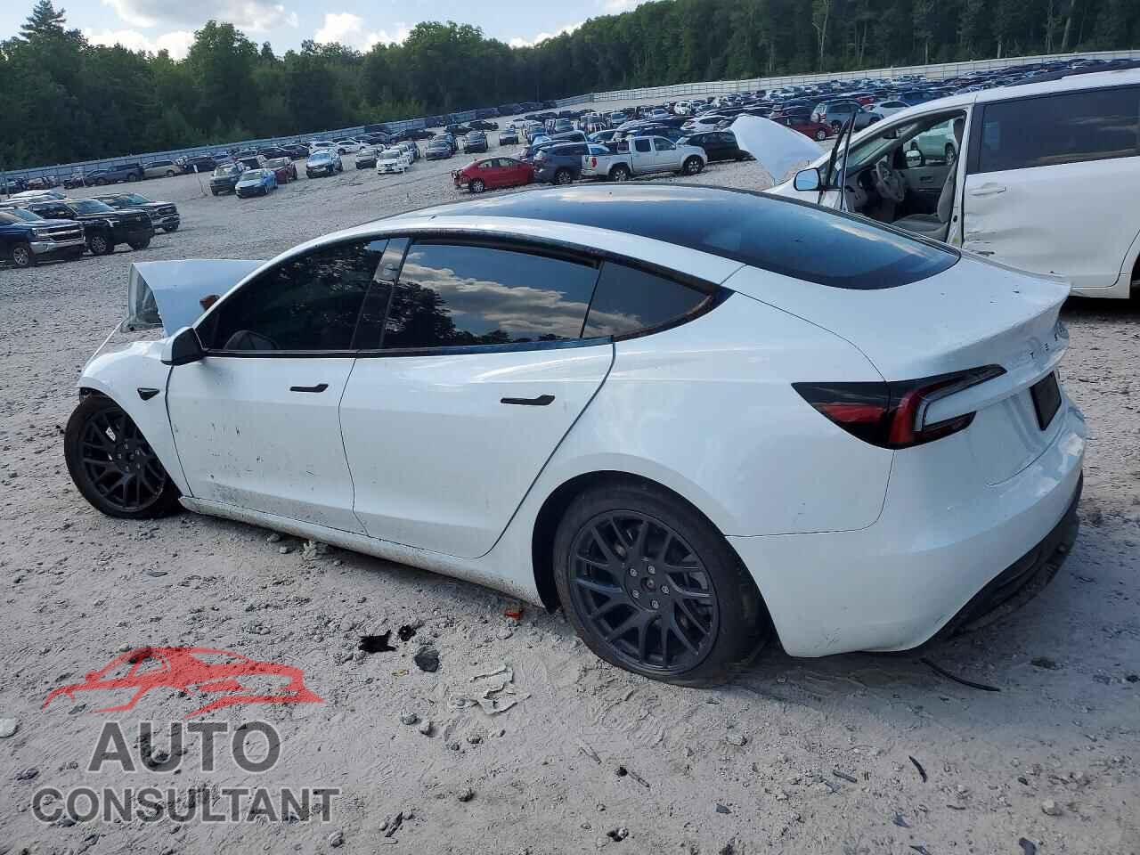 TESLA MODEL 3 2026 - 5YJ3E1EB6TF154331