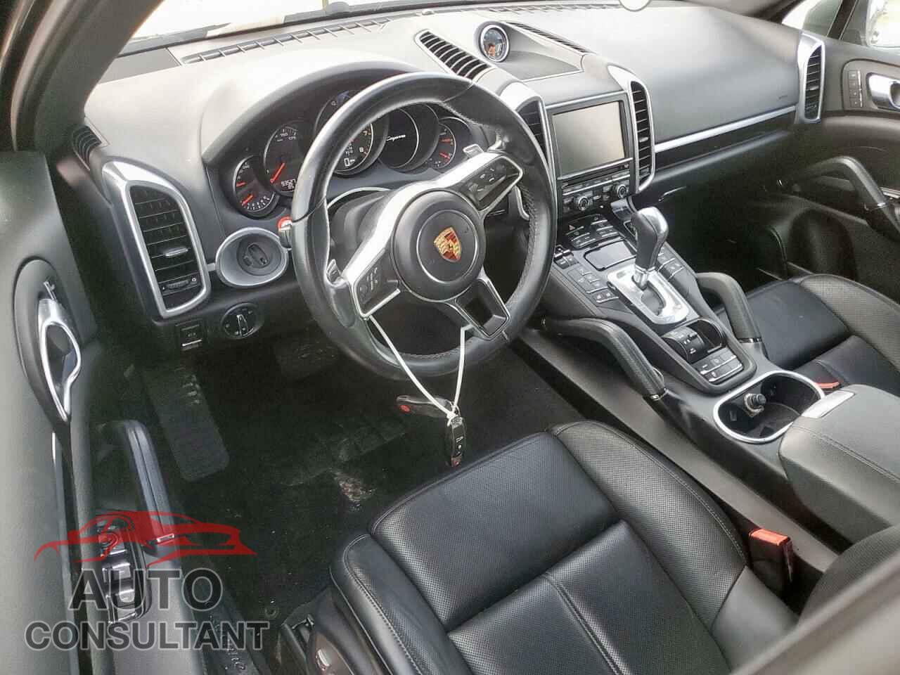 PORSCHE CAYENNE 2016 - WP1AA2A24GLA03925