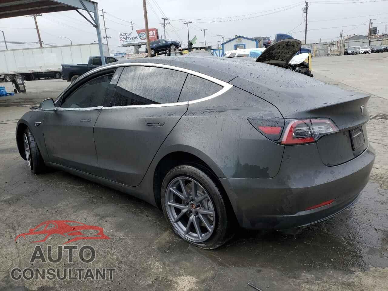 TESLA MODEL 3 2018 - 5YJ3E1EA3JF158423