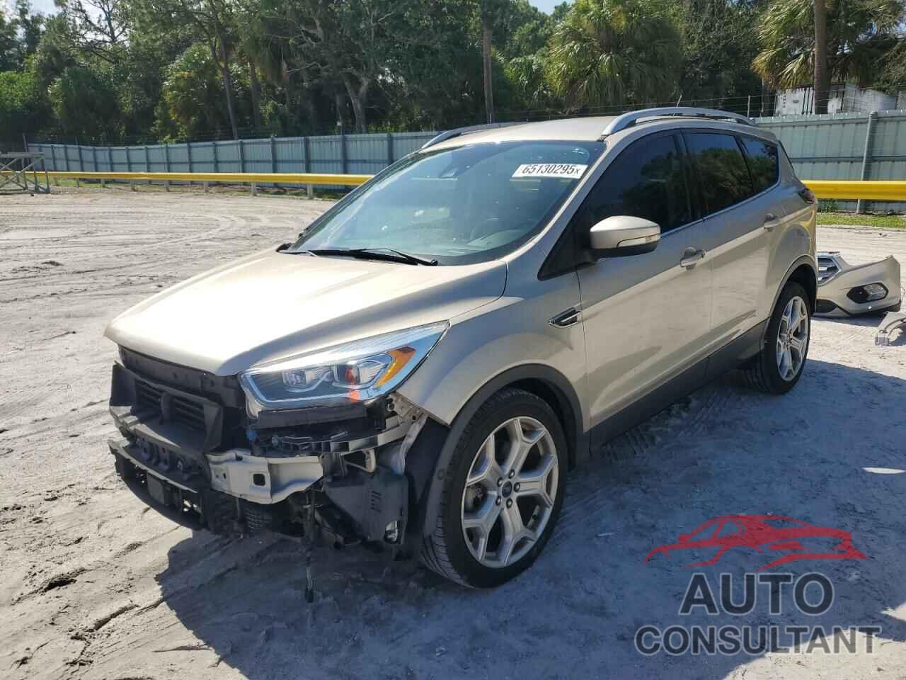 FORD ESCAPE 2018 - 1FMCU0J9XJUC45067
