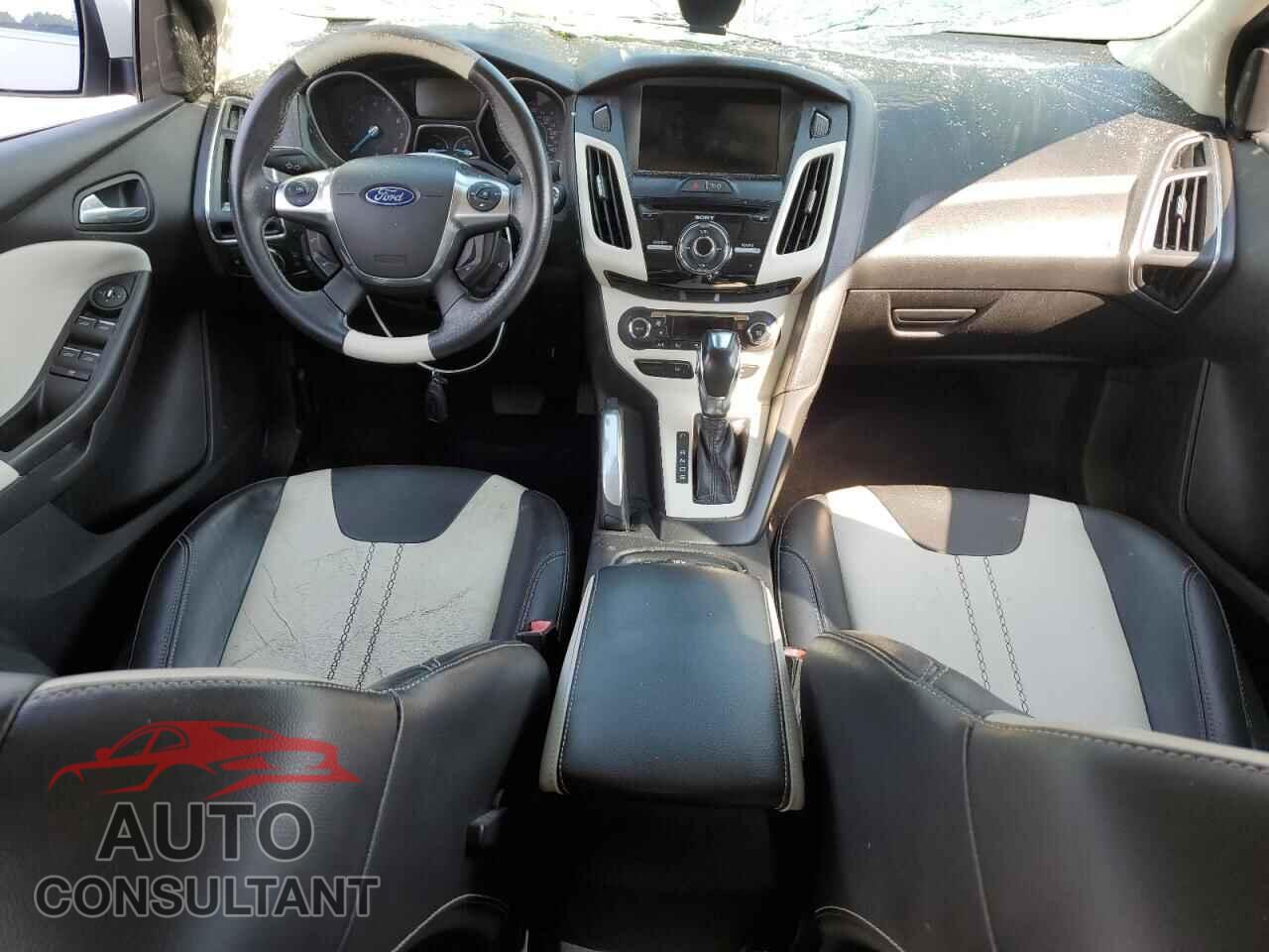 FORD FOCUS 2012 - 1FAHP3J26CL261383