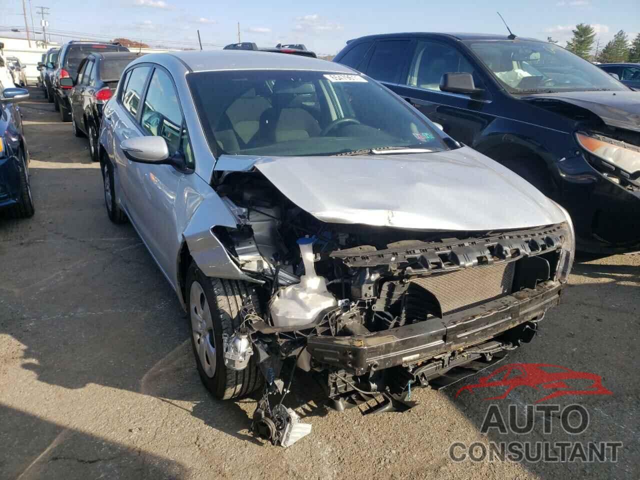 KIA FORTE 2018 - KNAFK5A89J5773055