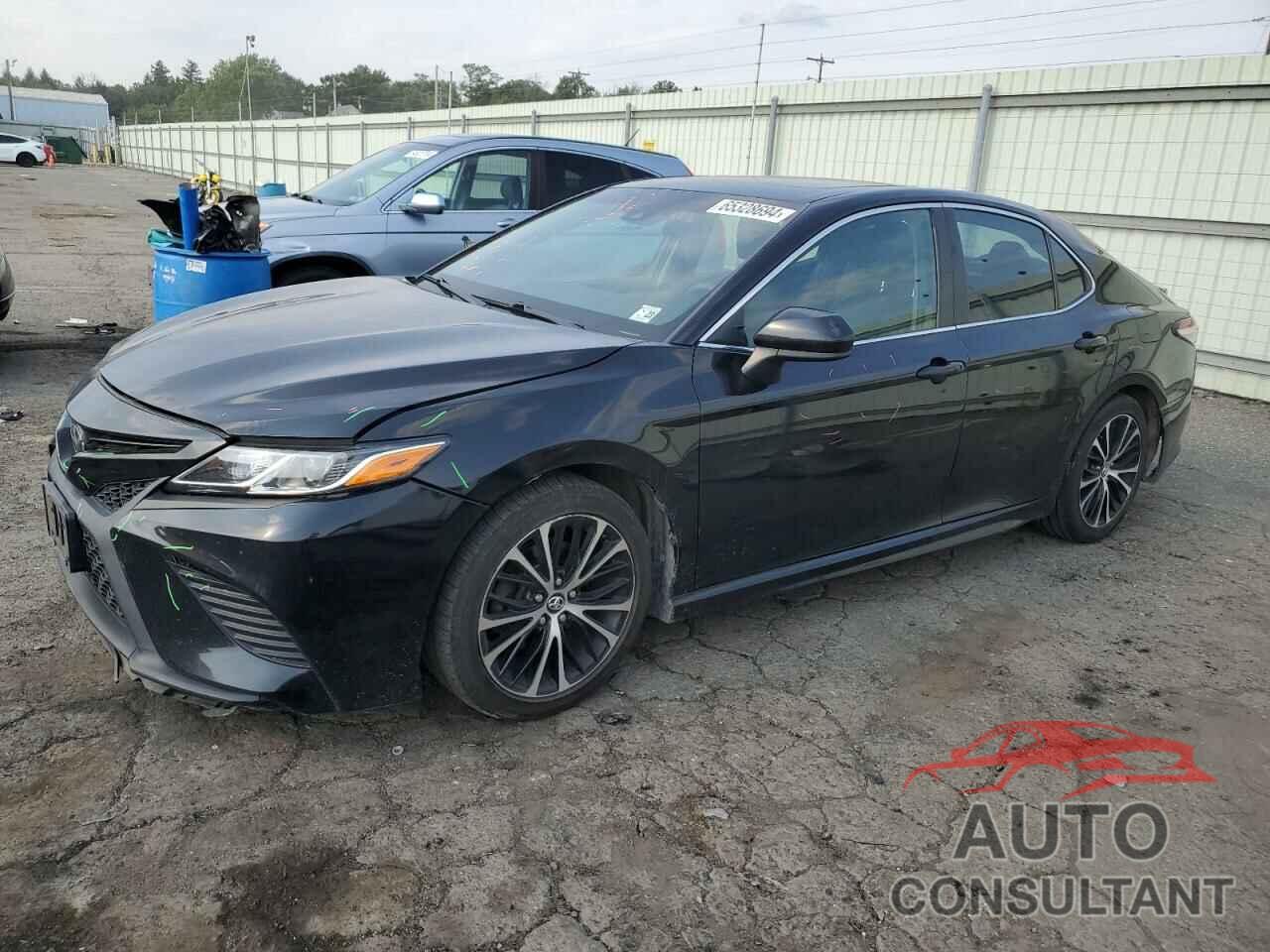 TOYOTA CAMRY 2018 - 4T1B11HK7JU042673