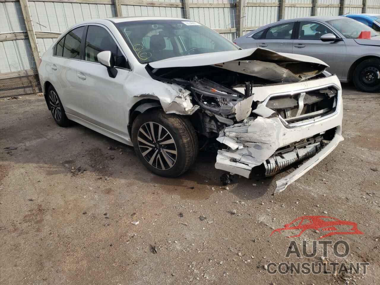 SUBARU LEGACY 2018 - 4S3BNAH61J3024235