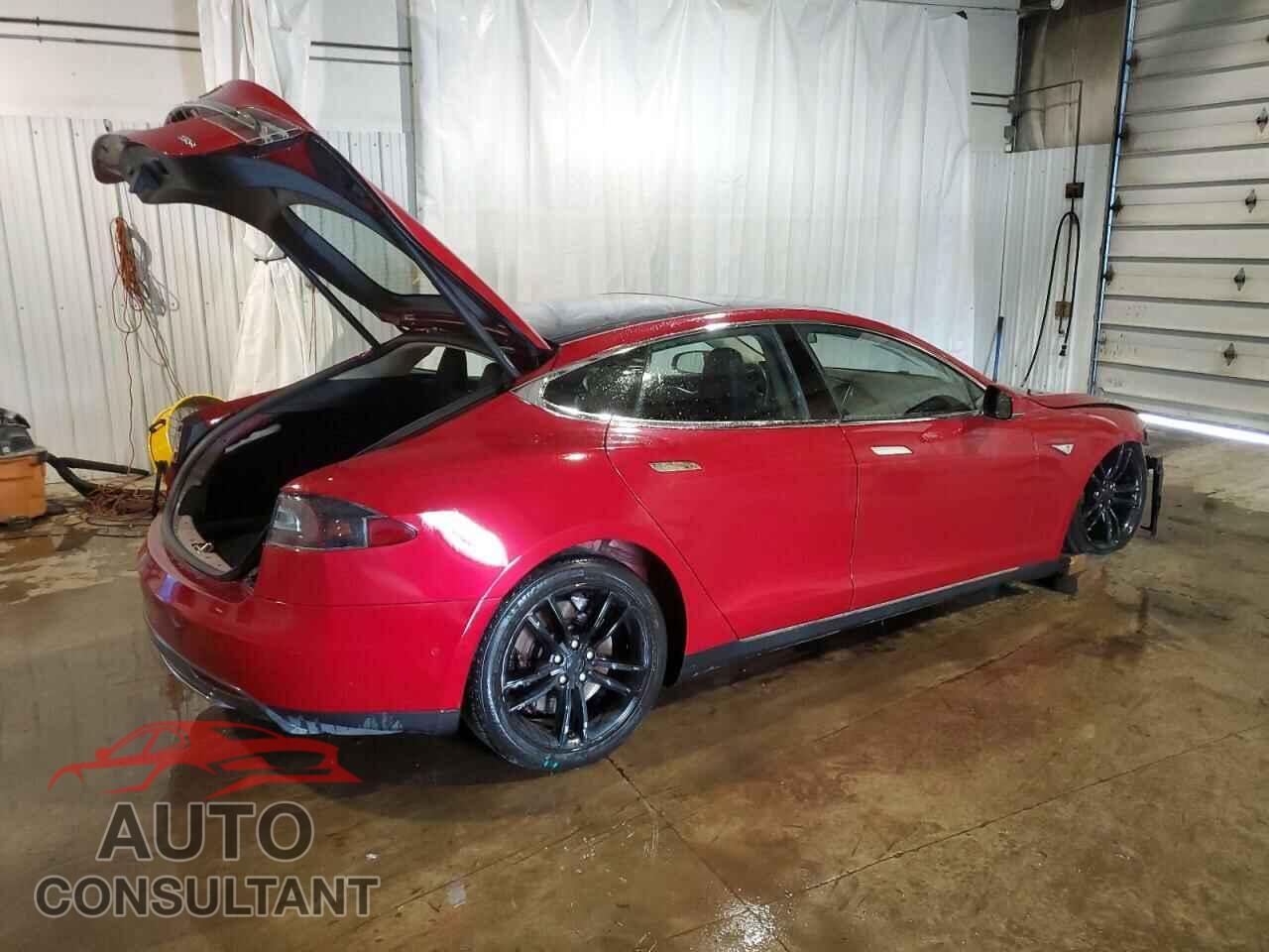 TESLA MODEL S 2015 - 5YJSA1E27FF119910