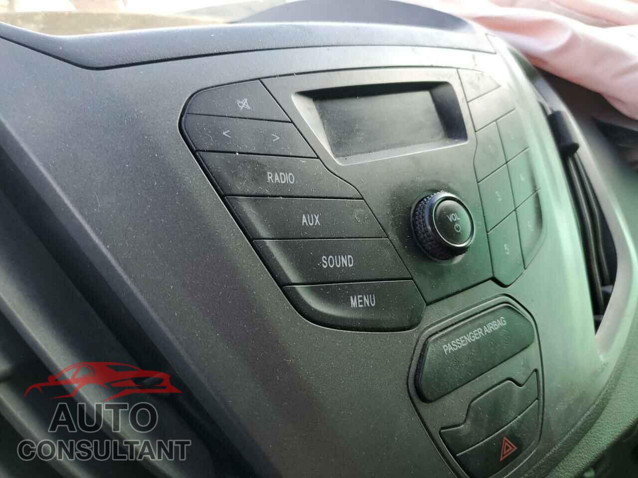 FORD TRANSIT 2019 - 1FTYR1YM2KKB01182